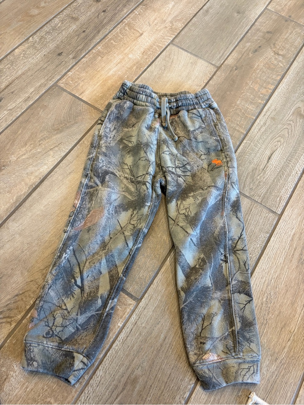 Abercrombie and Fitch Kids Camo Fleece Jogger Pants 5/6